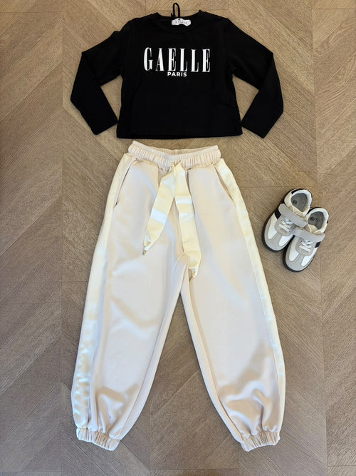 t-shirt black