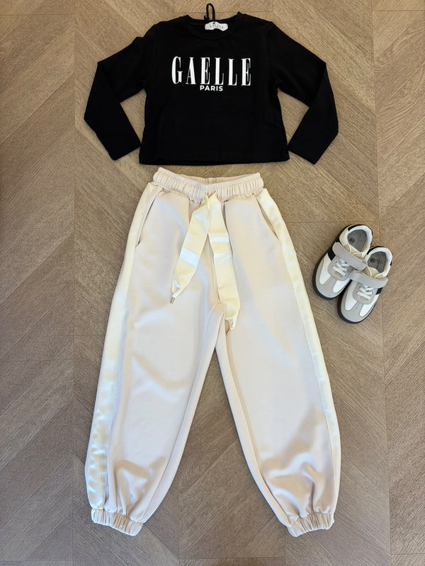 t-shirt black