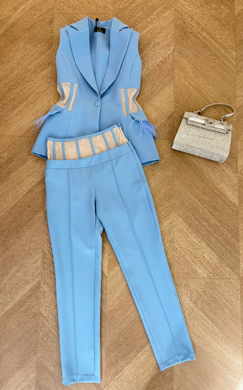 tailleur piume celeste