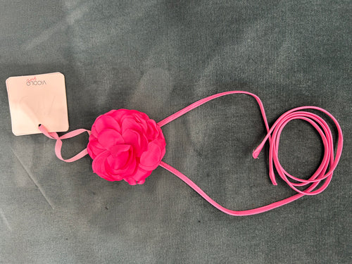 collana choker rosa