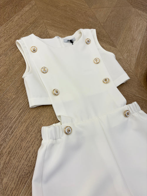 Tutina cut out