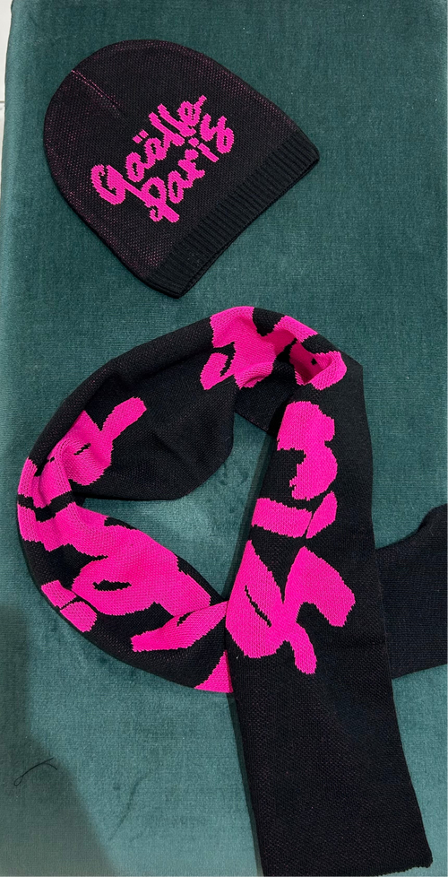 set cappello e sciarpa nero