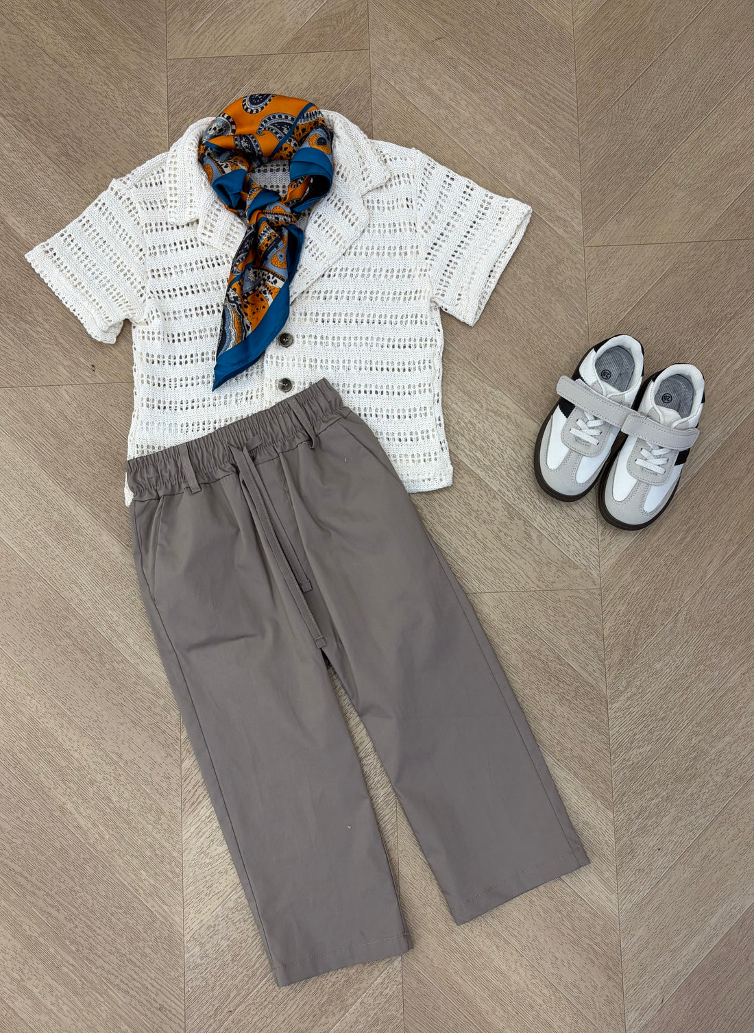 Pantalone con elastico