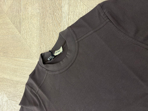 t shirt mezzo collo marrone