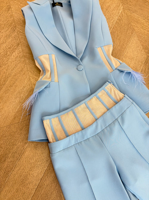 tailleur piume celeste