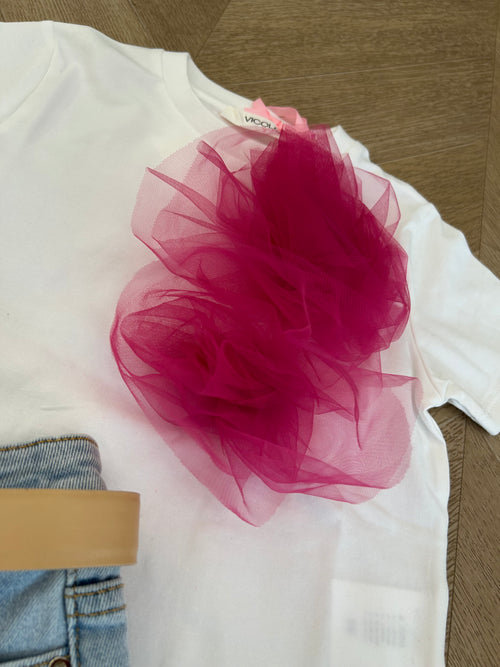 t-shirt con fiore