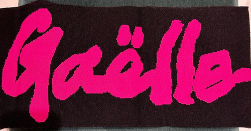 set cappello e sciarpa nero