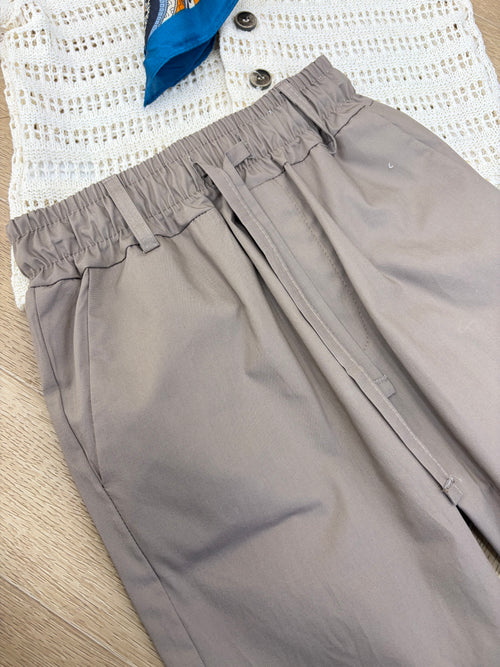 Pantalone con elastico
