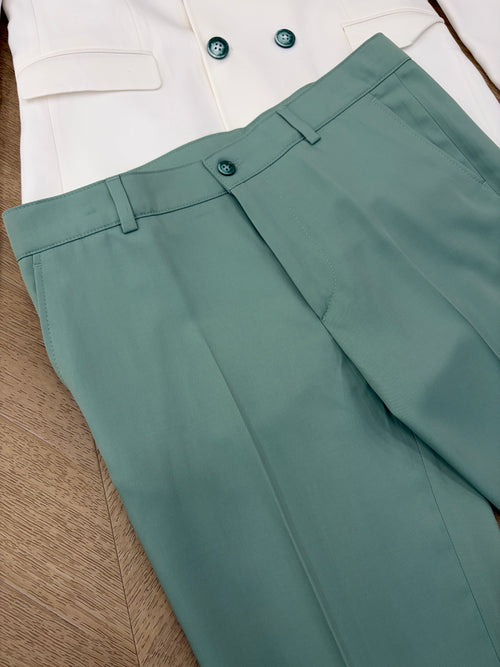 Abito Antoine