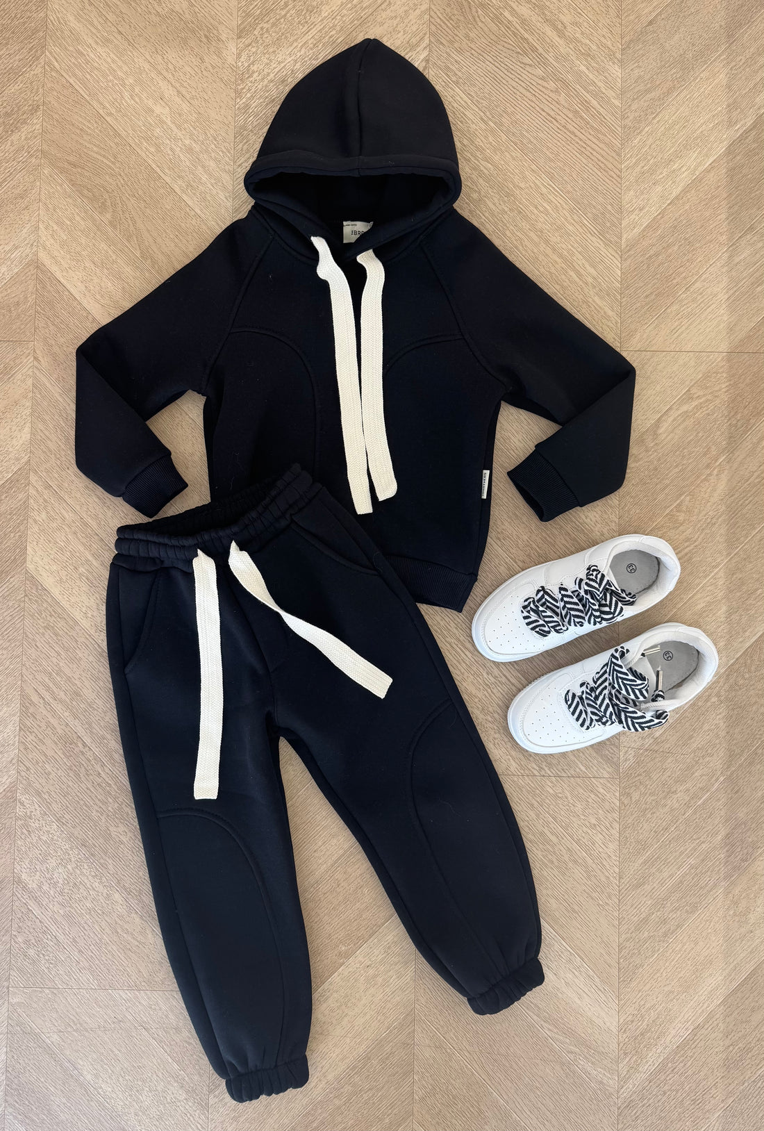 tuta sporty  nera