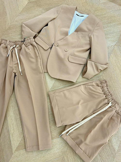 Abito sciallato camel