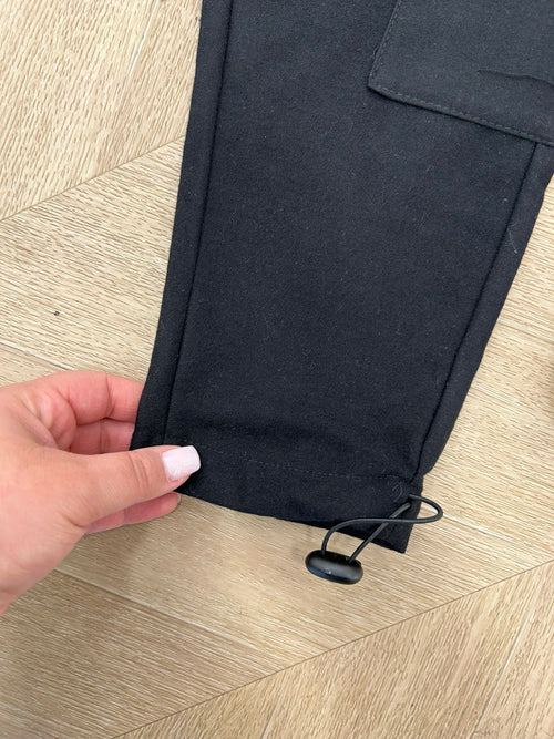 pantalone tasconi nero