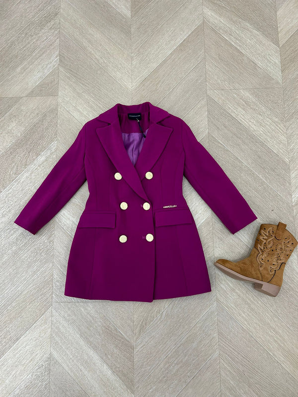 abito a giacca magenta