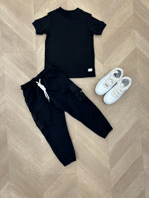 T-shirt placca nera