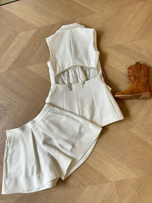 Tailleur bianco con strass