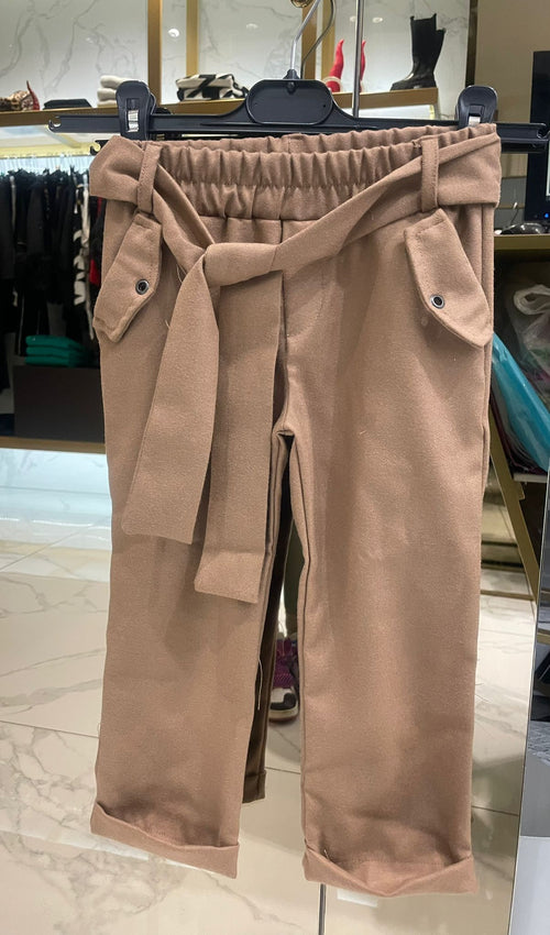 pantalone cammello con cintura