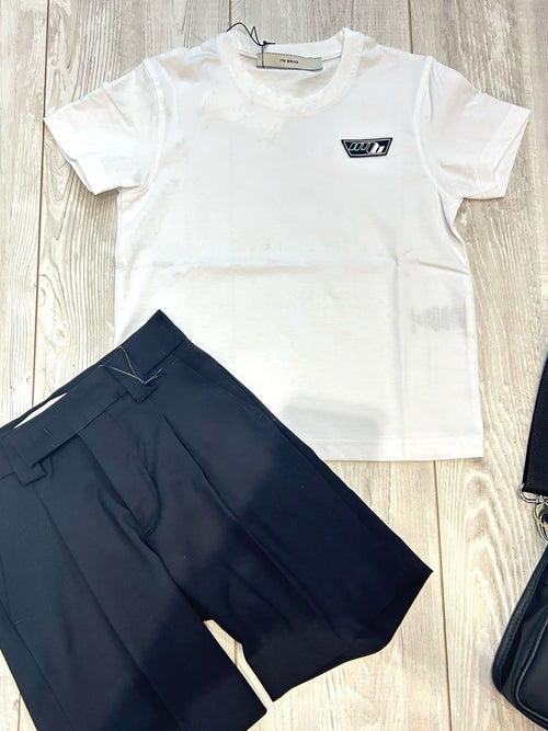 t-shirt con patch